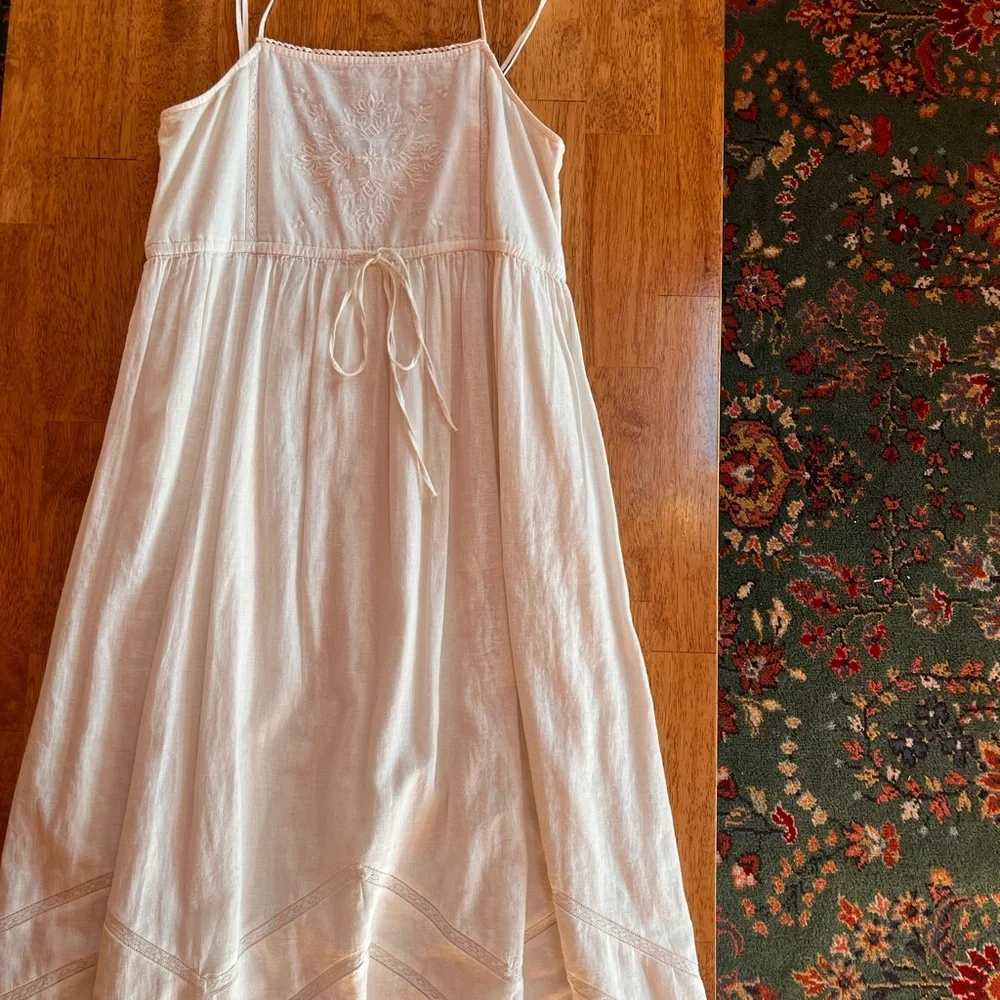 Zara Embroidered dress - Picture 3 of 5